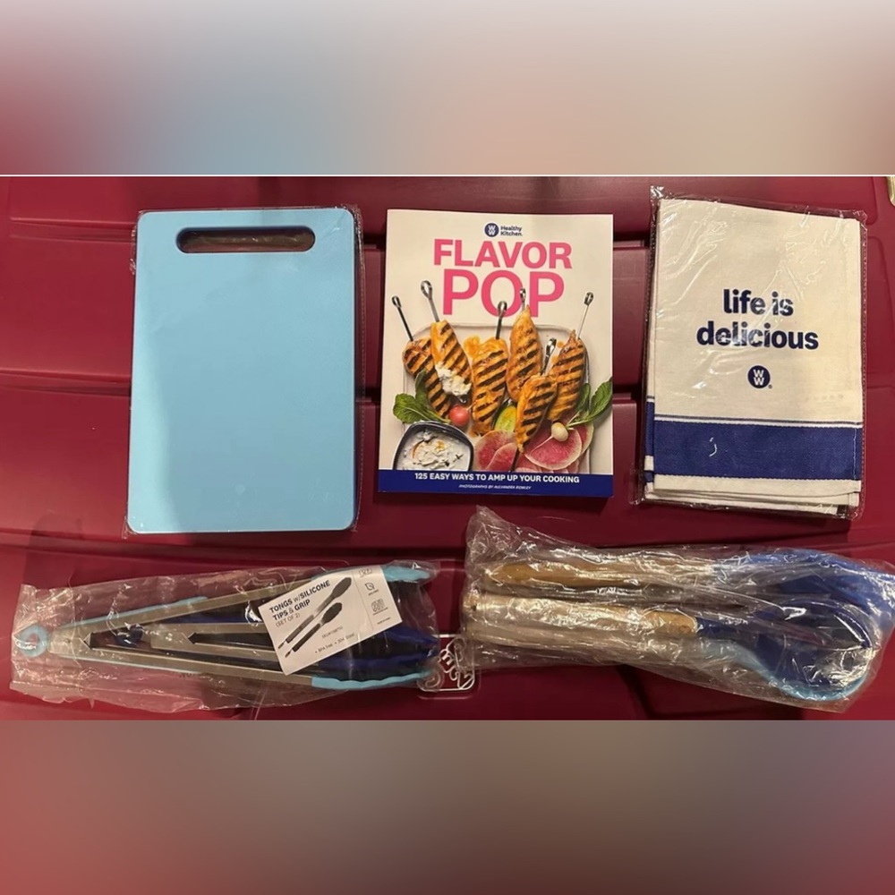 WEIGHT WATCHERS Cooking Utensils, Dish Cloths, Cutting Boards & Cook Book